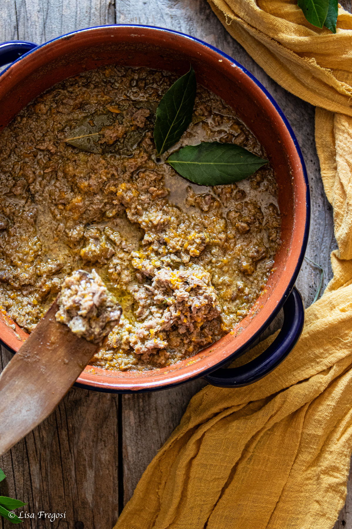 ragu' di cinghiale in bianco tecniche di frollatura, macinatura e cottura